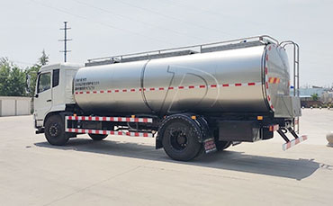 從“笨重大罐”到“智能保鮮倉”，牛奶運(yùn)輸車的進(jìn)化史